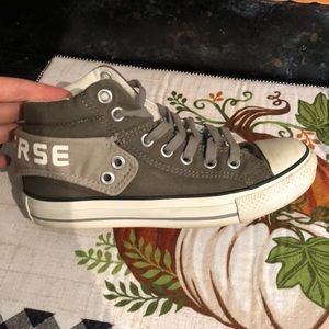 Charcoal mid converse, size 4 (men’s), 6 (women’s). In great condition